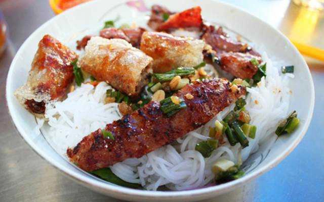 Quán Ăn Bún Nem Nướng