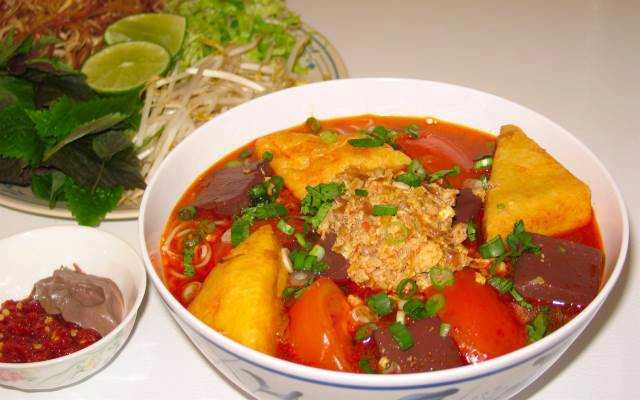 Quán Ăn Bún Riêu Minh Phát - Đường 30 Tháng 4