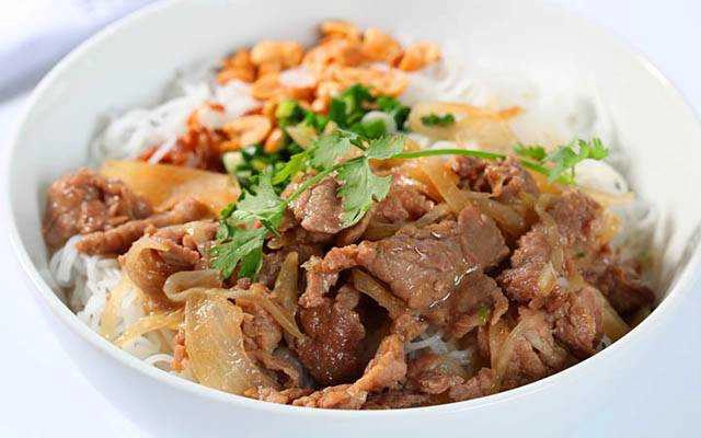 Quán Ăn Cô Loan - Bún Thịt Xào