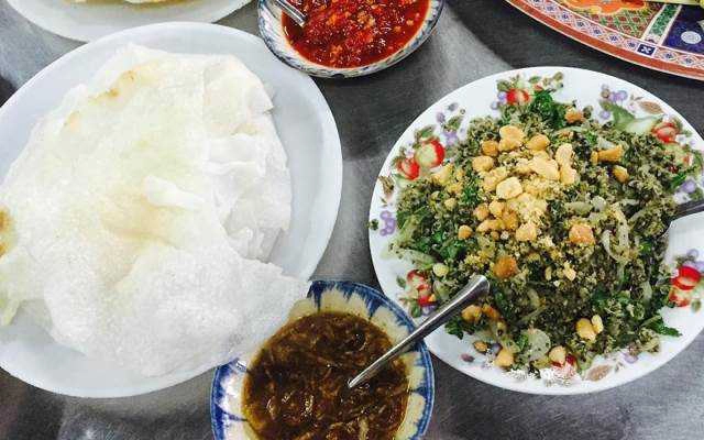 Quán Ăn Cẩm Nam - Bánh Đập & Hến Xào