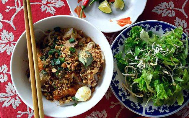 Quán Ăn Cao Lầu & Mì Quảng Bích