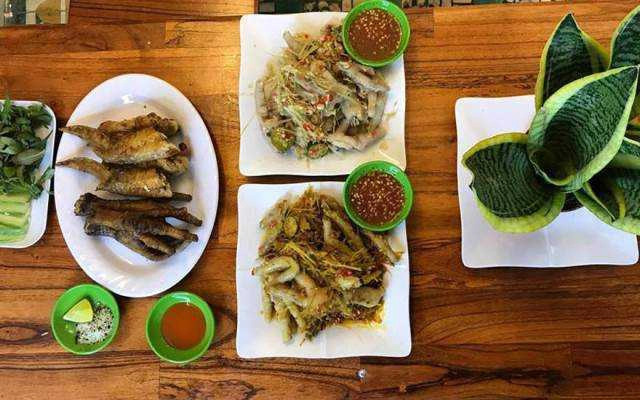 Quán Ăn Chân Gà Nướng NTC