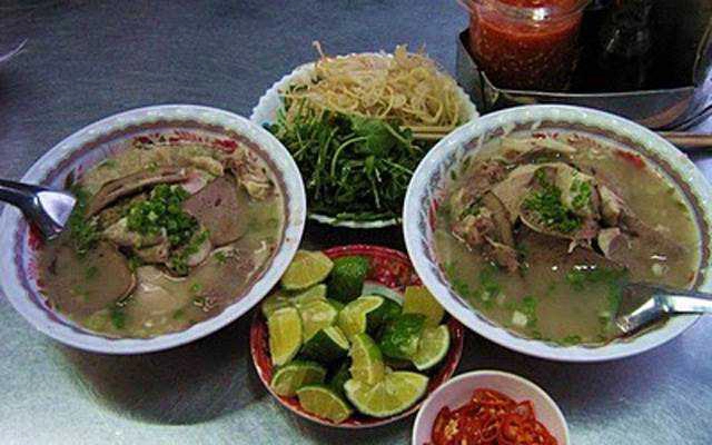 Quán Ăn Cháo Lòng Cầu Ngang
