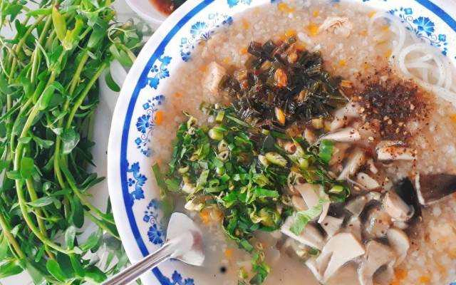 Quán Ăn Cháo Nấm Rơm 10K