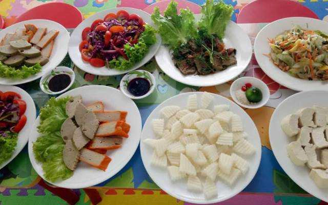 Quán Ăn Chay Ông Bụt - Trần Quốc Hoàn