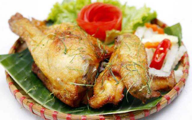 Quán Ăn Chiếu Hoa Quán - Ngọc Lâu