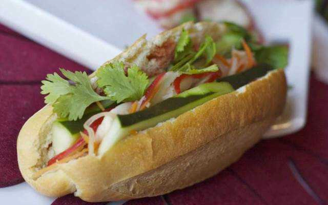 Quán Ăn Cô Hoa - Bánh Mì Chay