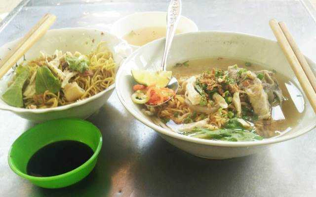 Quán Ăn Cô Loan - Cơm, Hủ Tiếu & Bánh Bao