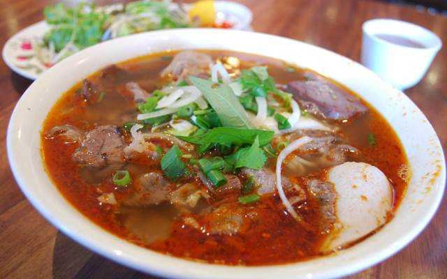 Quán Ăn Cô Nguyên - Bún Giò & Mì Gà