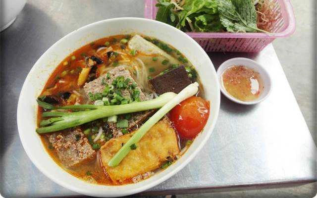 Quán Ăn Cô Thành - Bún Riêu & Phở
