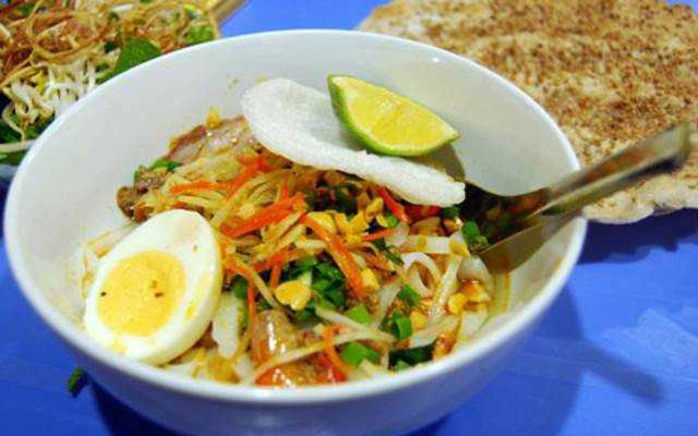 Quán Ăn Cô Vinh - Bún Giò & Mì Quảng