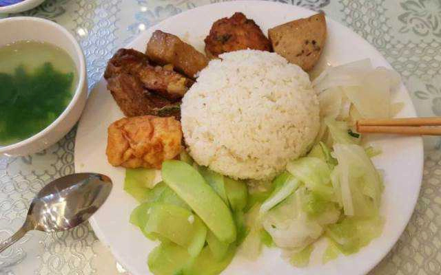 Quán Ăn Cơm Chay Tịnh Tâm - Trần Hữu Trang