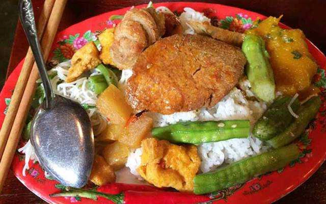 Quán Ăn Cơm Chay Tình Thương - Phạm Văn Chí
