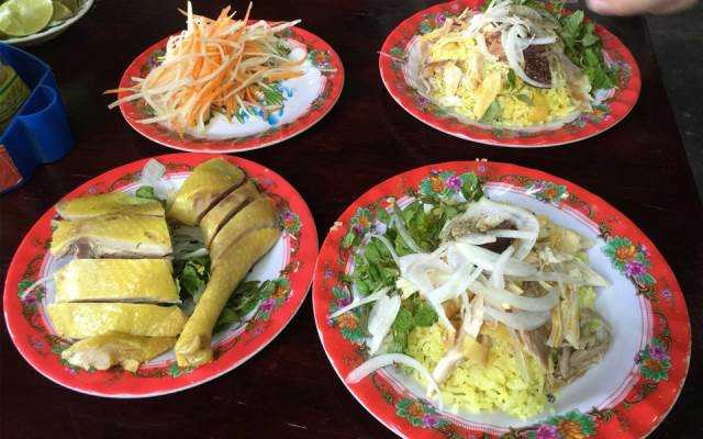 Quán Ăn Cơm Gà Bà Buội - Phan Chu Trinh
