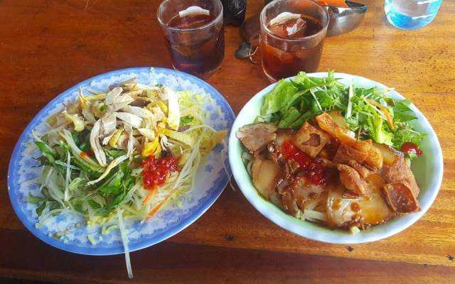 Quán Ăn Cơm Gà Cô Mận