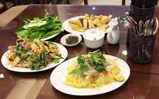 Quán Ăn Cơm Gà Hội An & Bún Chả Phòng