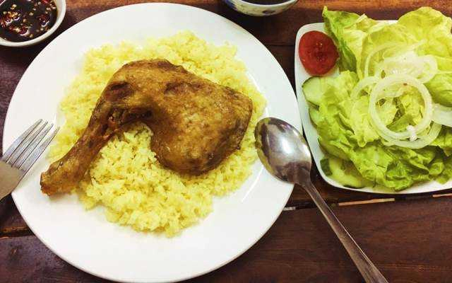 Quán Ăn Cơm Gà Trống