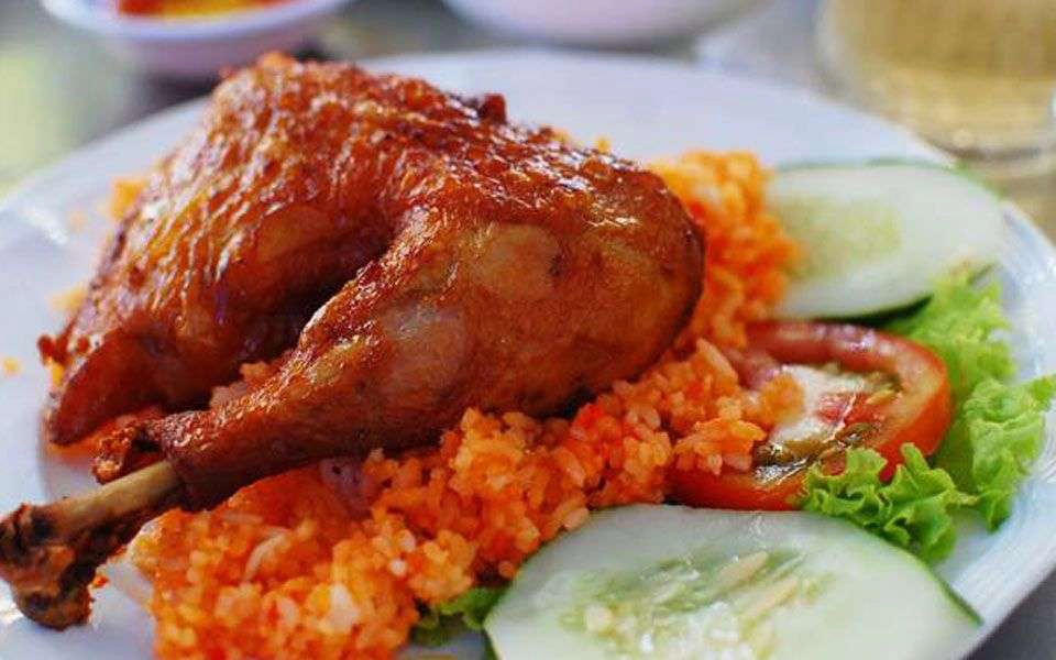 Quán Ăn Cơm Gà Xối Mỡ Hương