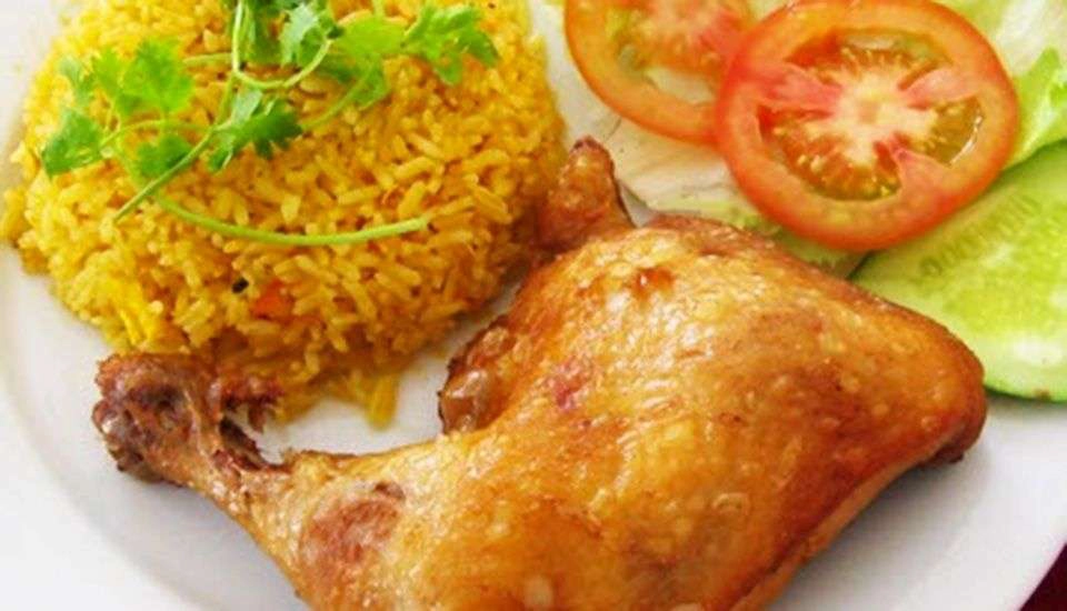 Quán Ăn Cơm Gà Xối Mỡ Thạch Lam - Thạch Lam