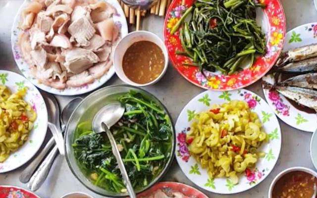 Quán Ăn Cơm Miền Trung