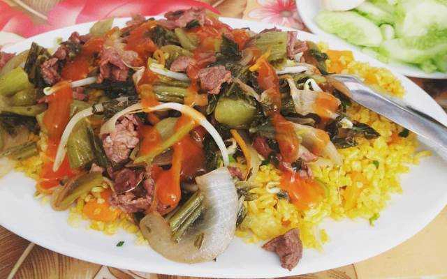 Quán Ăn Cơm Rang & Phở Bò - Quang Trung