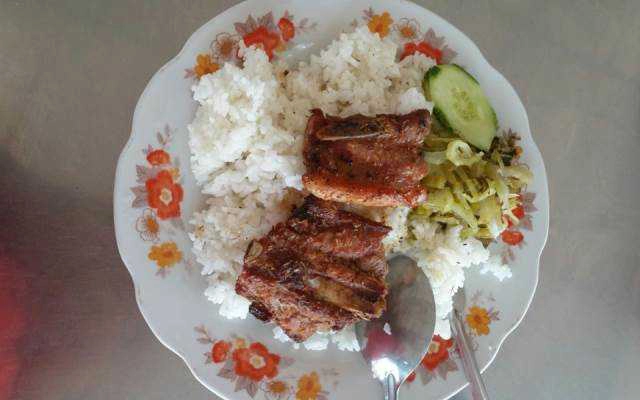 Quán Ăn Cơm Sườn Muối Sả