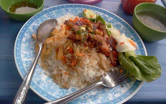 Quán Ăn Cơm Tấm 9 Lợi - Phạm Hữu Lầu