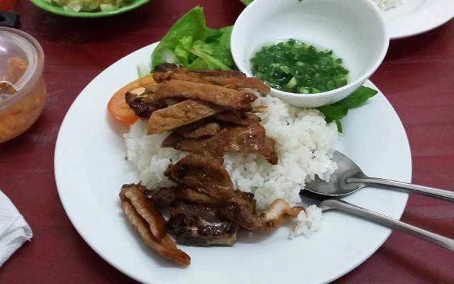 Quán Ăn Cơm Tấm Cô Tuyết