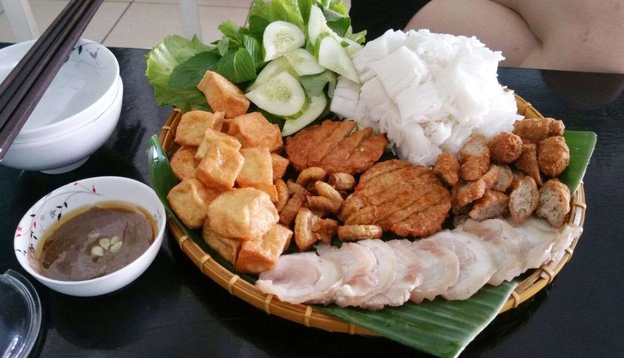 Quán Ăn Cường Hiền 1 - Bún Chả Hà Nội & Bún Đậu Mắm Tôm - Man Thiện