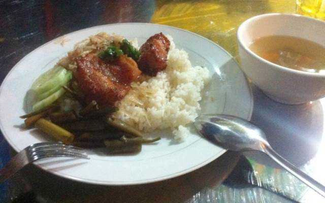 Quán Ăn Đạt - Cơm Đêm & Bánh Mì Cà Ri