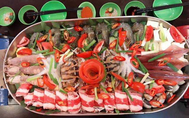 Quán Ăn Đông Sun Quán - Lẩu Hoàng Đế & Nướng Cung Đình