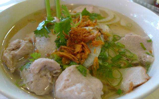 Quán Ăn Dũng Râu - Bún Mọc & Bún Chả