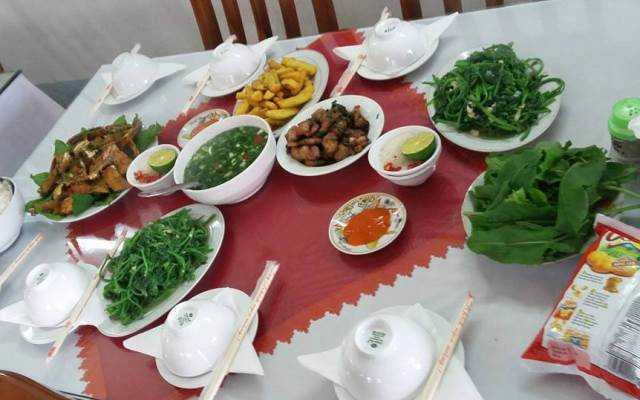 Quán Ăn Dương Xuân - Cơm Lẩu & Các Món Nướng