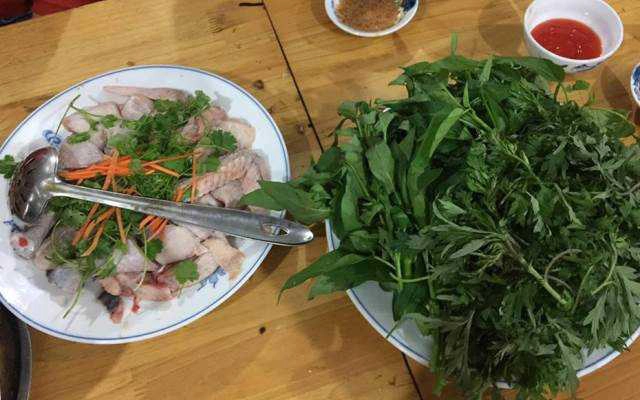 Quán Ăn Hà Chiêm - Cơm Ngon & Rau Rừng Gà Đồi