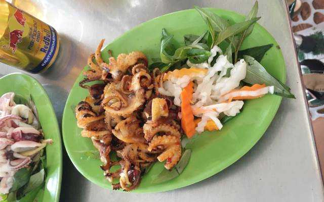 Quán Ăn Hải Sản Phương Linh Bờ Kè