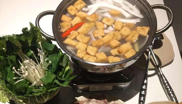 Quán Ăn Hai Xèo Quán - Bánh Xèo, Bánh Tráng Cuốn & Lẩu Bò Nhúng Dấm