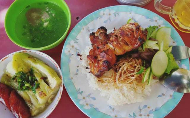 Quán Ăn Hiếu - Cơm Trưa & Nui Xào Bò