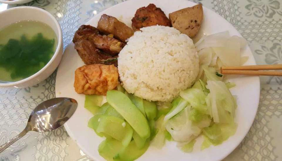 Quán Ăn Hoa Long - Cơm Chay & Thực Phẩm Chay
