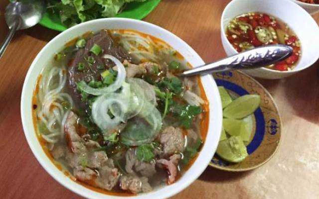 Quán Ăn Hoài Quán - Bún Bò Huế