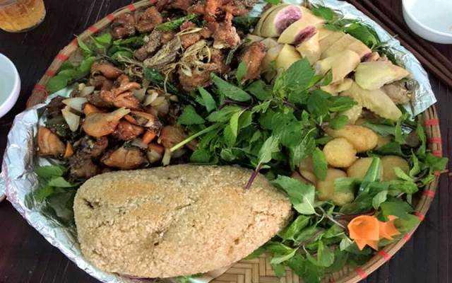 Quán Ăn Hoàng Tuyển - Gà Không Lối Thoát