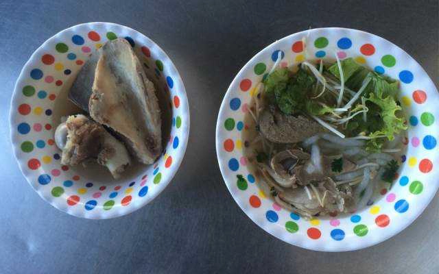 Quán Ăn Hủ Tiếu 140