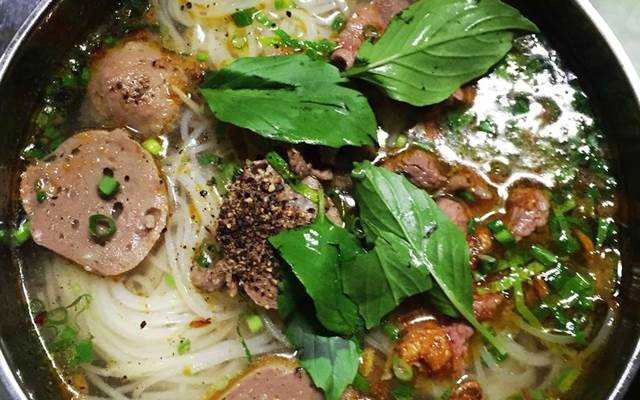 Quán Ăn Hủ Tiếu Bò Viên - Quốc Lộ 1