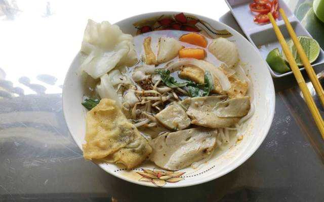 Quán Ăn Hủ Tiếu, Bún Bò & Bún Chả Giò Chay