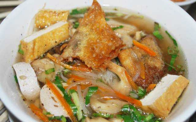 Quán Ăn Hủ Tiếu Chay 71A - Quang Trung