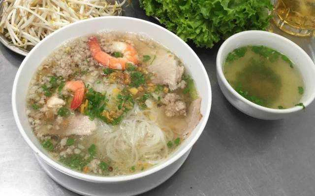 Quán Ăn Hủ Tiếu Nam Vang Sài Gòn - Hàm Nghi