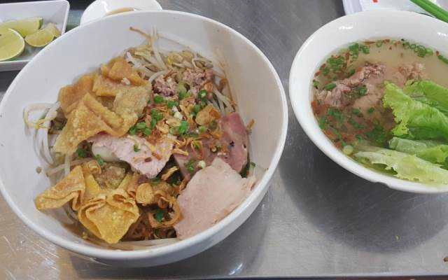 Quán Ăn Hủ Tiếu Pate