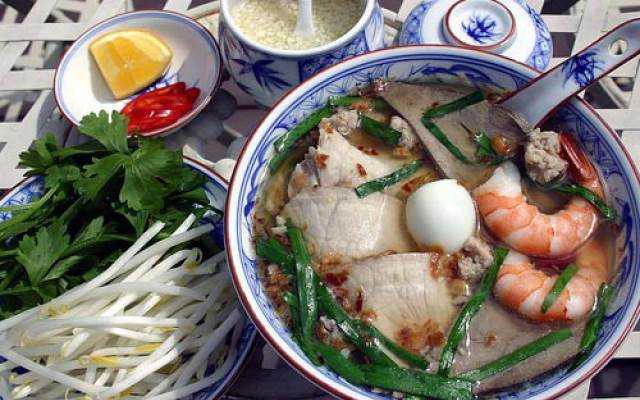 Quán Ăn Hủ Tiếu - Phạm Hùng