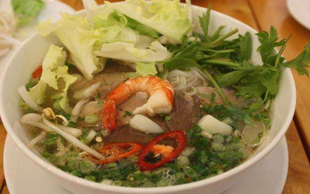 Quán Ăn Hủ Tiếu Út Châu - Đông Hồ