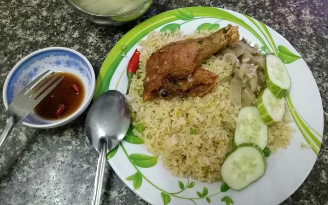 Quán Ăn Hùng Ký - Cơm Chiên & Hủ Tiếu Xào