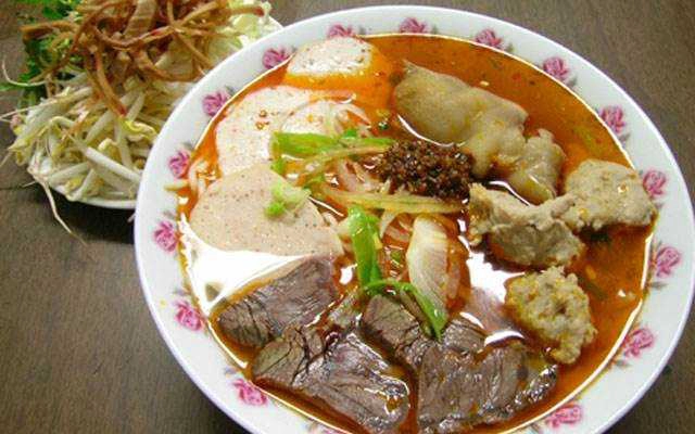 Quán Ăn Hương Giang - Bún Bò Huế